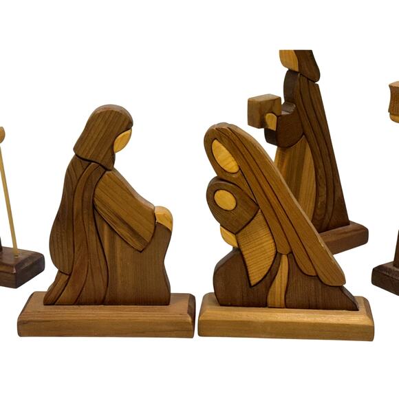 Wooden 5-Piece 1999 Nativity Set Holy Family Three Kings Signed 'JM 99' Canada - Picture 2 of 6